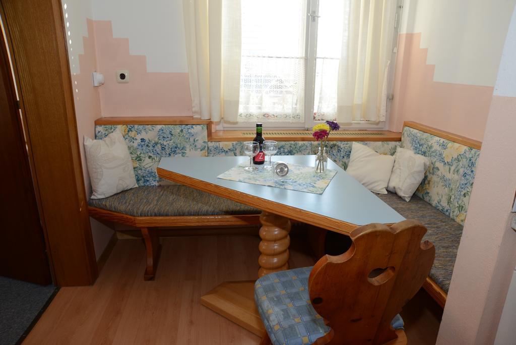 Pension Sonnenheim Rooms&Apartments Ґмюнд-ін-Кернтен Екстер'єр фото